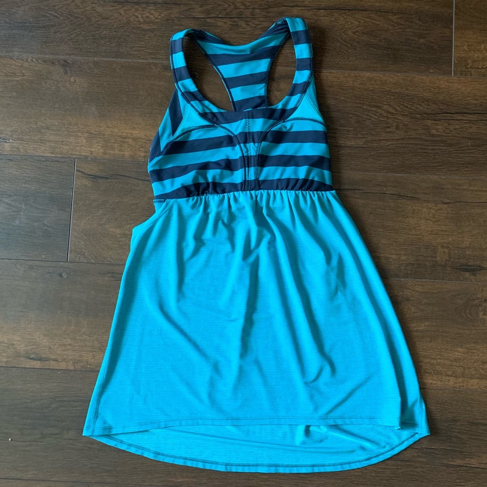 Lululemon blue teal bra tank flowy racer back